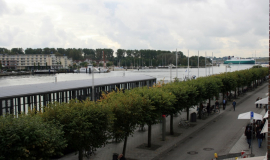 Blick von der Terasse zur Rechten